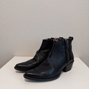 Frye Sacha Moto Shortie - Women's Size 8